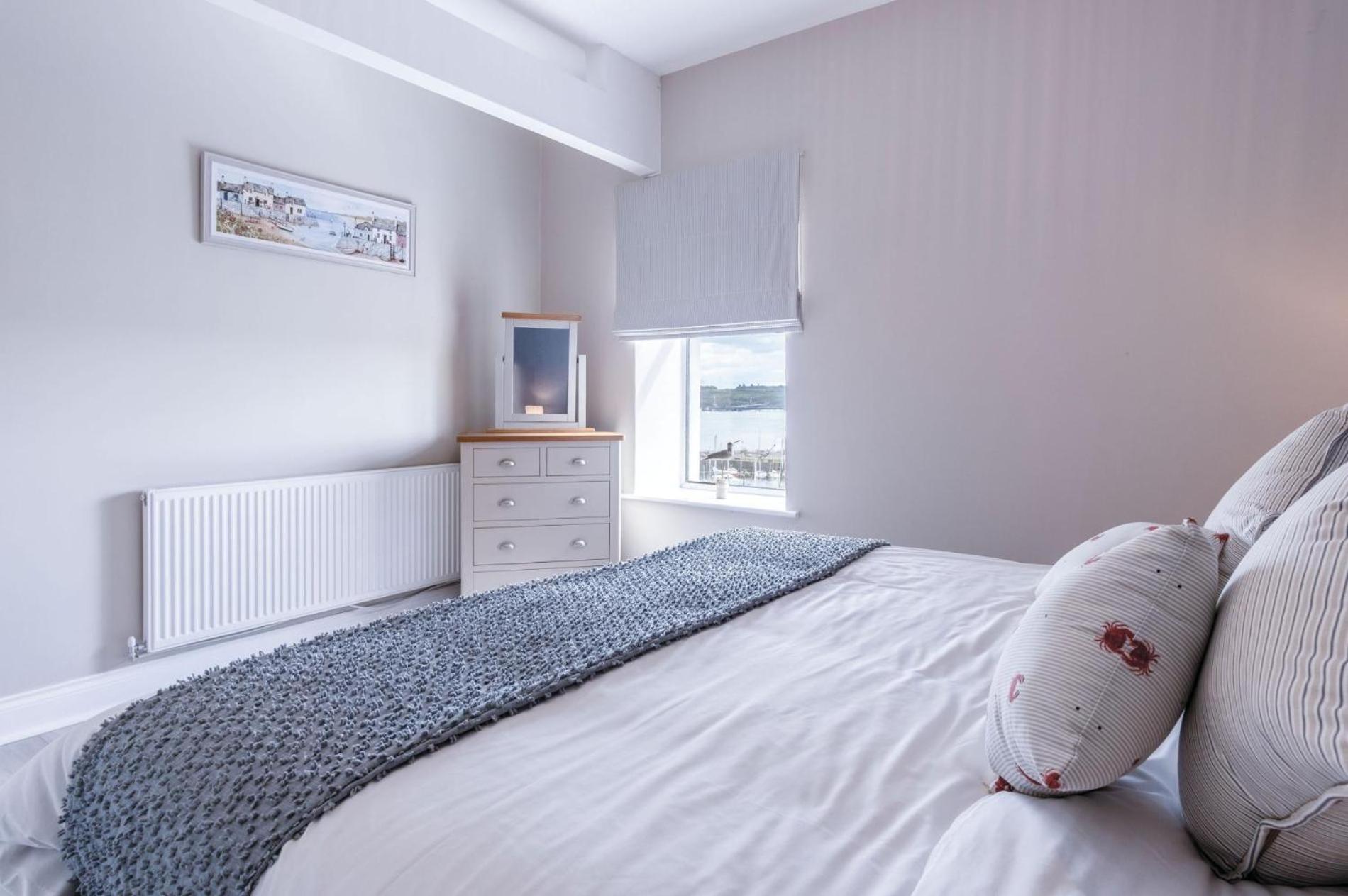 Beach Haven Hideout - 2 Bedroom - Milford Haven Kültér fotó